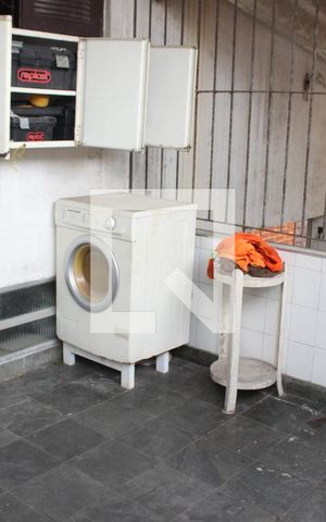 Casa para alugar com 180m², 2 quartos e 3 vagasÁrea de Serviço
