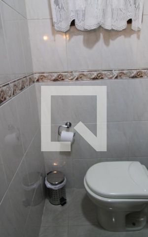 Casa de condomínio à venda com 351m², 3 quartos e 3 vagasLavabo