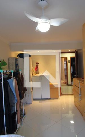 Casa de condomínio à venda com 351m², 3 quartos e 3 vagasQuarto 2