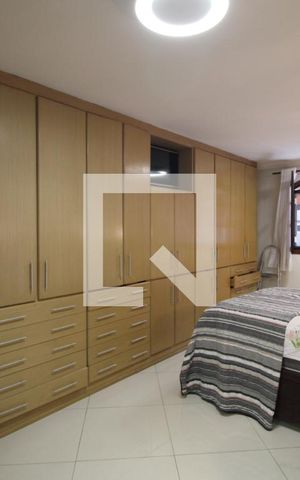 Casa de condomínio à venda com 351m², 3 quartos e 3 vagasQuarto 1