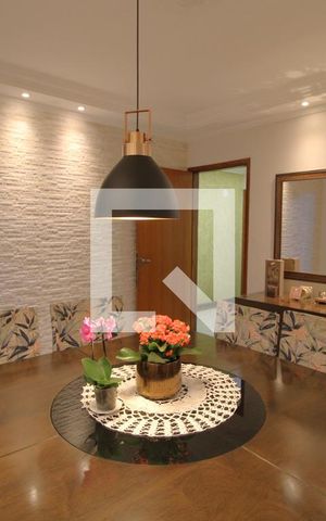 Casa de condomínio à venda com 351m², 3 quartos e 3 vagasSala