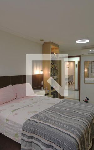 Casa de condomínio à venda com 351m², 3 quartos e 3 vagasQuarto 1
