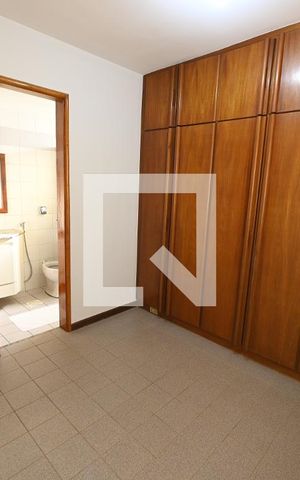 Apartamento para alugar com 66m², 2 quartos e 1 vaga Apartamento para alugar com 66m², 2 quartos e 1 vagaSuíte