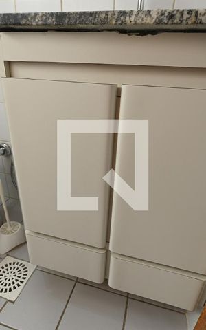 Apartamento para alugar com 66m², 2 quartos e 1 vaga Apartamento para alugar com 66m², 2 quartos e 1 vagaBanheiro