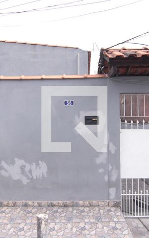 Casa para alugar com 110m², 2 quartos e 1 vagaFachada