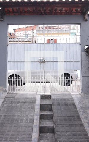 Casa para alugar com 110m², 2 quartos e 1 vagaÁrea comum
