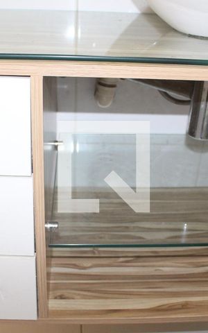 Apartamento à venda com 59m², 2 quartos e sem vagaDetalhe do banheiro