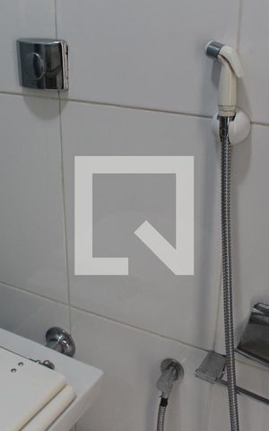 Apartamento à venda com 59m², 2 quartos e sem vagaDetalhe do banheiro