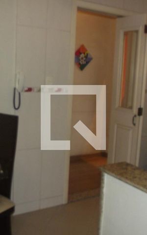 Apartamento à venda com 80m², 2 quartos e 1 vagaCozinha