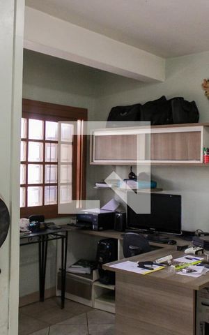 Casa à venda com 220m², 3 quartos e 2 vagas Casa à venda com 220m², 3 quartos e 2 vagasGaragem