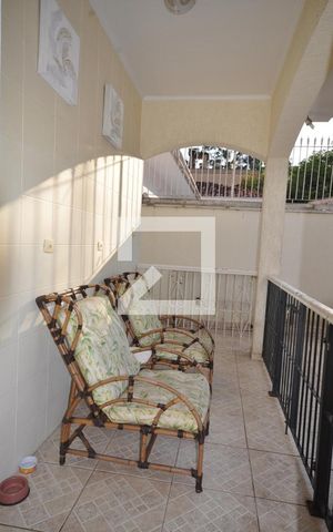 Casa à venda com 420m², 4 quartos e 8 vagasVaranda