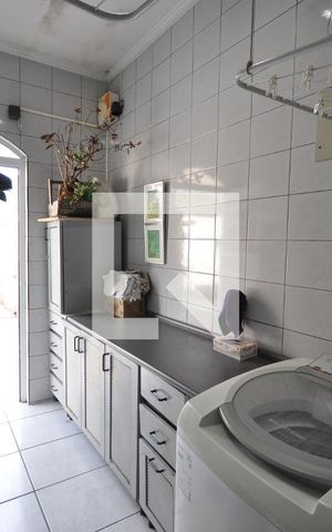 Casa à venda com 420m², 4 quartos e 8 vagasÁrea de Serviço
