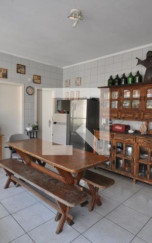 Casa à venda com 420m², 4 quartos e 8 vagasChurrasqueira