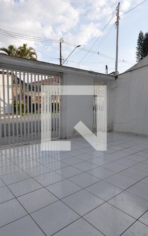 Casa à venda com 420m², 4 quartos e 8 vagasGaragem descoberta