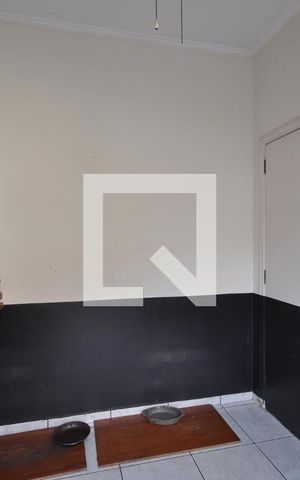 Casa à venda com 420m², 4 quartos e 8 vagasQuarto de Serviço
