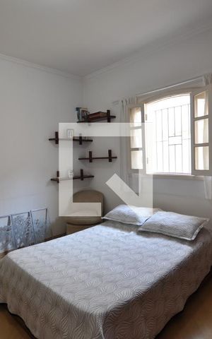 Casa à venda com 420m², 4 quartos e 8 vagasQuarto 2 - Suíte