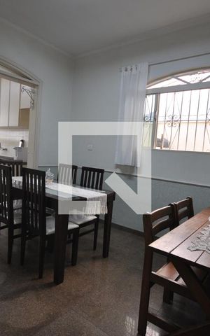 Casa à venda com 420m², 4 quartos e 8 vagasCopa