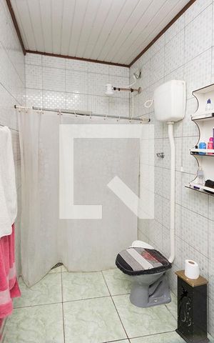 Casa para alugar com 74m², 3 quartos e 1 vaga Casa para alugar com 74m², 3 quartos e 1 vagaBanheiro 2
