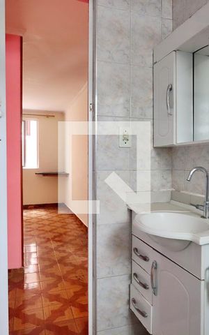 Apartamento à venda com 49m², 2 quartos e 1 vagaBanheiro Social