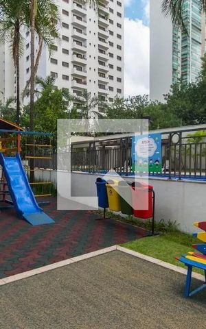 Apartamento para alugar com 128m², 3 quartos e 2 vagas Apartamento para alugar com 128m², 3 quartos e 2 vagasÁrea comum - Playground