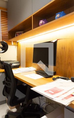 Apartamento para alugar com 128m², 3 quartos e 2 vagas Apartamento para alugar com 128m², 3 quartos e 2 vagasEscritório