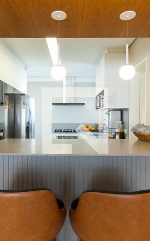 Apartamento para alugar com 128m², 3 quartos e 2 vagas Apartamento para alugar com 128m², 3 quartos e 2 vagasCozinha