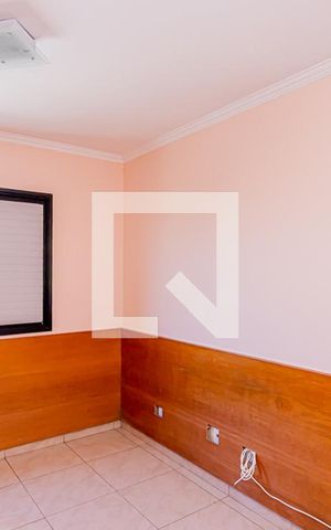 Apartamento para alugar com 96m², 3 quartos e 1 vaga Apartamento para alugar com 96m², 3 quartos e 1 vagaSuite