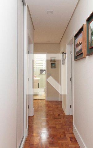 Apartamento à venda com 184m², 4 quartos e 2 vagasCorredor