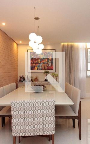 Apartamento à venda com 184m², 4 quartos e 2 vagasSala