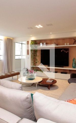 Apartamento à venda com 184m², 4 quartos e 2 vagasSala