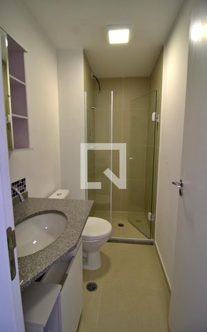 Studio à venda com 25m², 1 quarto e sem vaga Studio à venda com 25m², 1 quarto e sem vagaBanheiro