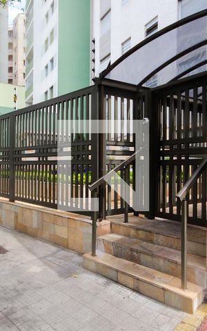 Apartamento à venda com 65m², 2 quartos e 1 vagaFachada