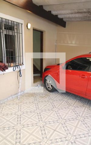 Casa à venda com 165m², 4 quartos e 2 vagasGaragem