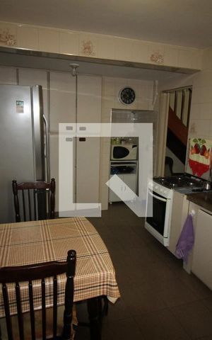 Casa à venda com 165m², 4 quartos e 2 vagasCozinha