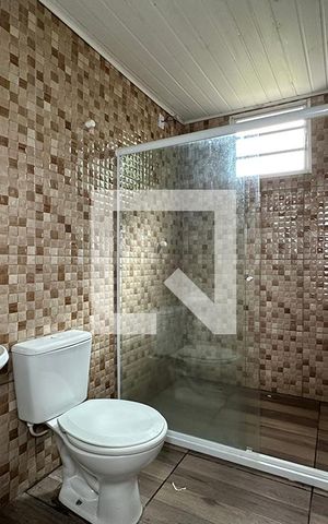 Casa para alugar com 81m², 2 quartos e 2 vagasBanheiro