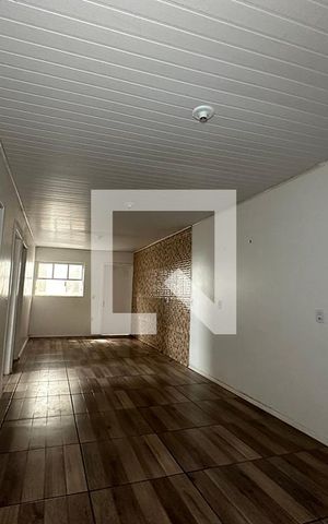 Casa para alugar com 81m², 2 quartos e 2 vagasSala
