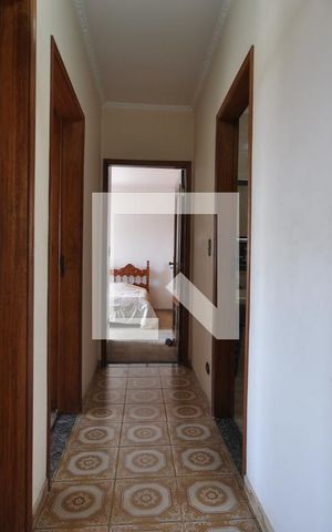 Casa para alugar com 600m², 3 quartos e 6 vagasCorredor