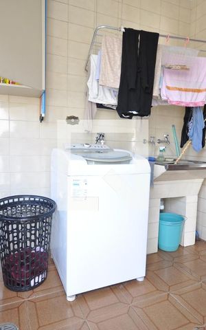 Casa para alugar com 600m², 3 quartos e 6 vagasÁrea de Serviço
