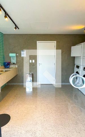 Studio para alugar com 29m², 1 quarto e sem vaga Studio para alugar com 29m², 1 quarto e sem vagaLavanderia