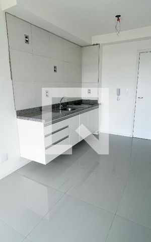 Studio para alugar com 29m², 1 quarto e sem vaga Studio para alugar com 29m², 1 quarto e sem vagaSala
