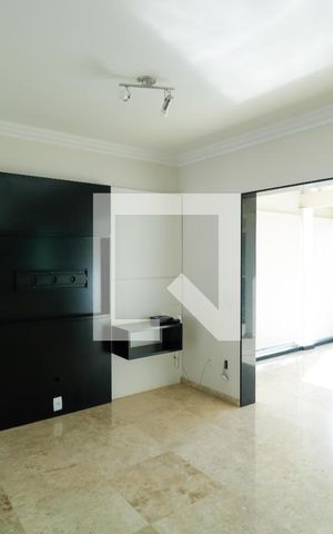 Casa à venda com 380m², 3 quartos e 8 vagas Casa à venda com 380m², 3 quartos e 8 vagasSalas