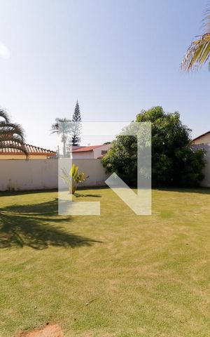 Casa à venda com 380m², 3 quartos e 8 vagas Casa à venda com 380m², 3 quartos e 8 vagasQuintal