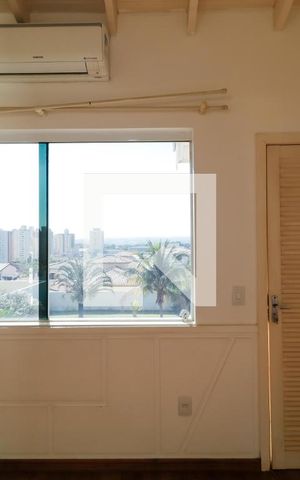 Casa à venda com 380m², 3 quartos e 8 vagas Casa à venda com 380m², 3 quartos e 8 vagasSuíte 01
