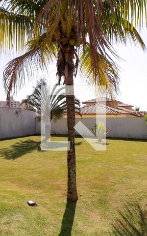 Casa à venda com 380m², 3 quartos e 8 vagas Casa à venda com 380m², 3 quartos e 8 vagasQuintal