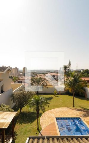 Casa à venda com 380m², 3 quartos e 8 vagas Casa à venda com 380m², 3 quartos e 8 vagasVista da Suíte 02