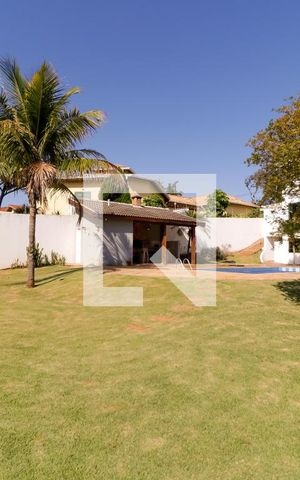Casa à venda com 380m², 3 quartos e 8 vagas Casa à venda com 380m², 3 quartos e 8 vagasQuintal