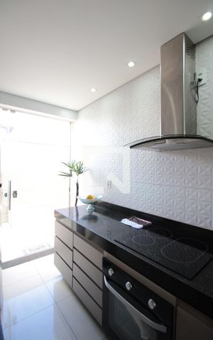 Casa para alugar com 76m², 2 quartos e 1 vagaCozinha