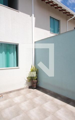 Casa para alugar com 76m², 2 quartos e 1 vagaGaragem