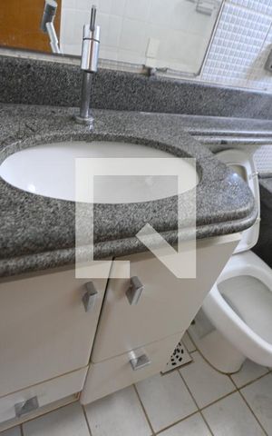 Apartamento à venda com 80m², 3 quartos e 1 vaga Apartamento à venda com 80m², 3 quartos e 1 vagaBanheiro