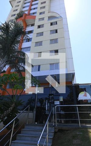 Apartamento à venda com 80m², 3 quartos e 1 vaga Apartamento à venda com 80m², 3 quartos e 1 vagaFachada